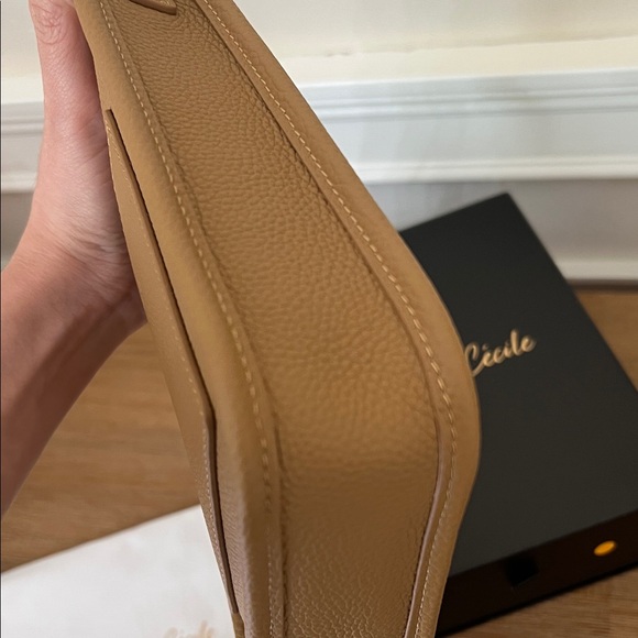 DUYP Togo Leather Florence Crossbody Bag Cappuccino - Picture 7 of 11